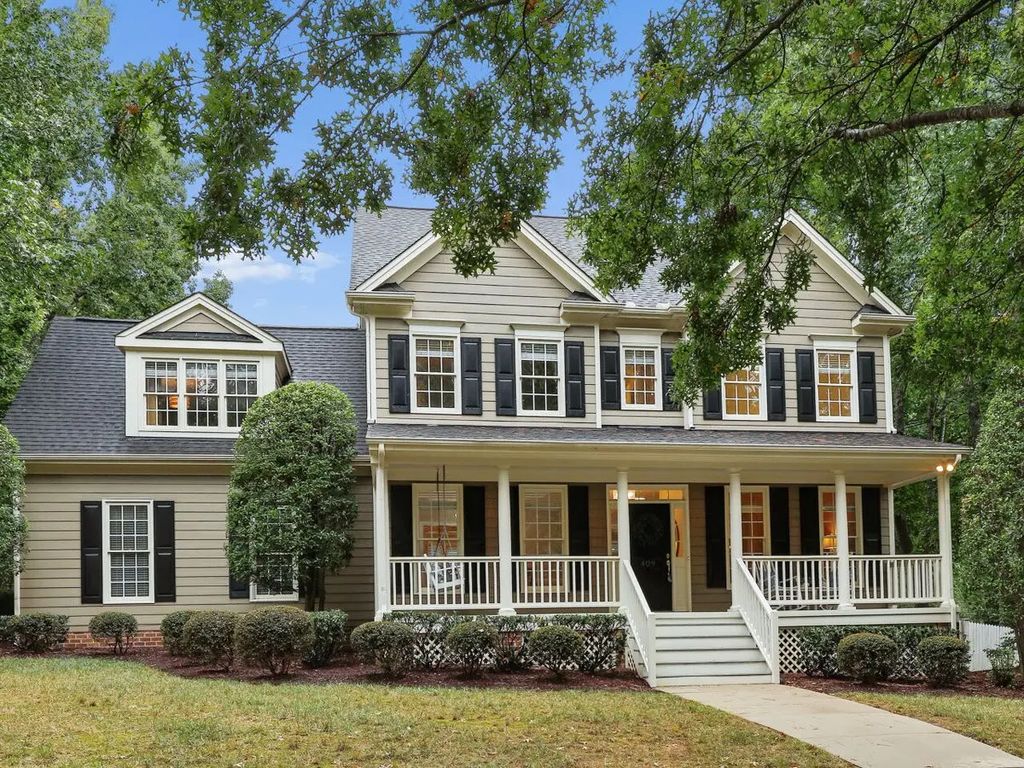 409 Crossway Lane, Holly Springs