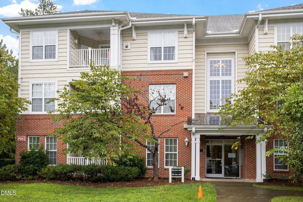 1011 Arborgate Circle, Chapel Hill