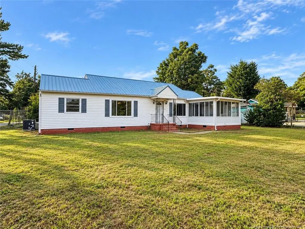 3394 Cumberland Road, Fayetteville