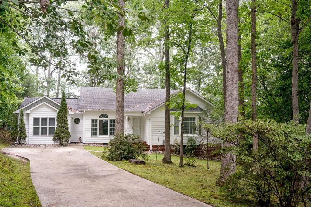 340 Thornwood Lane, Youngsville