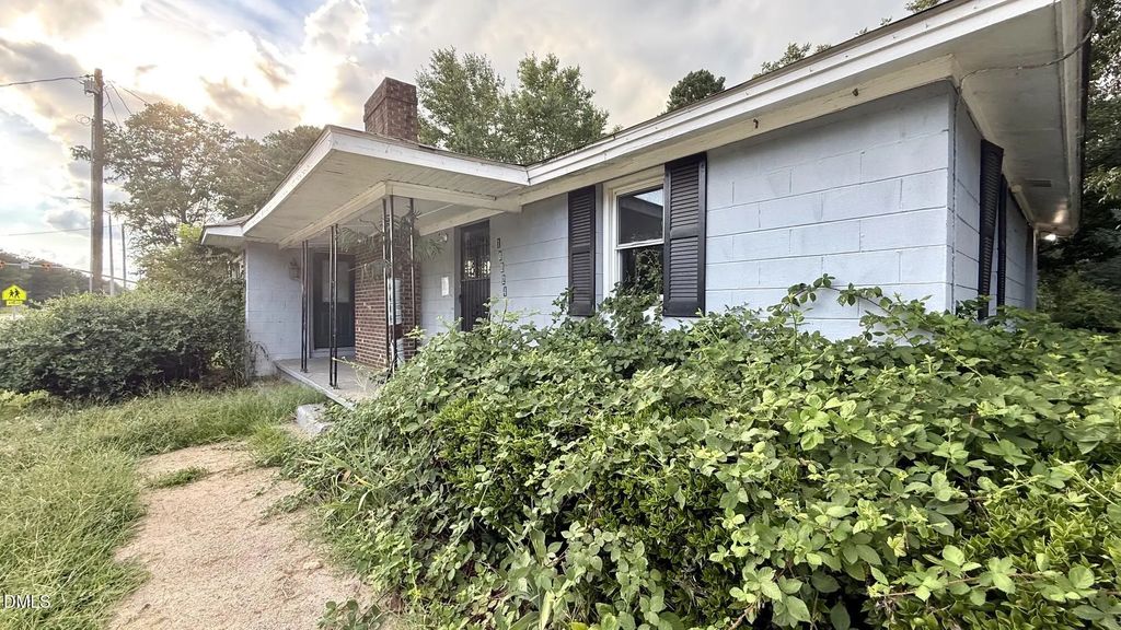 10224 Holly Springs Road, Holly Springs