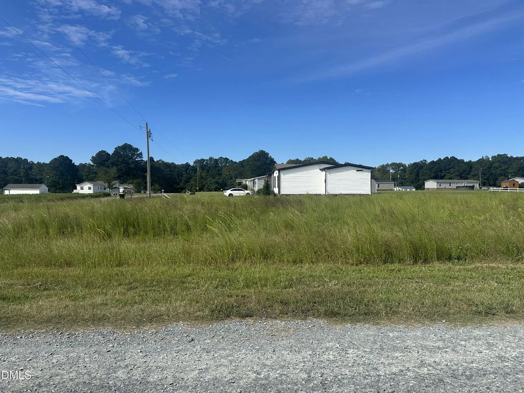 77 Old Daughtry Road, Princeton