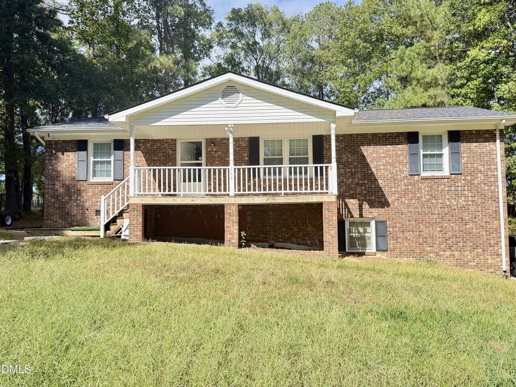 115 Violet Lane, Coats
