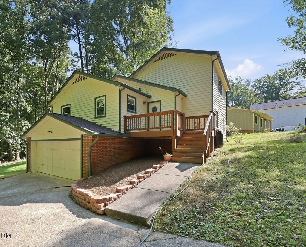 11129 Lakeshore Drive, Raleigh