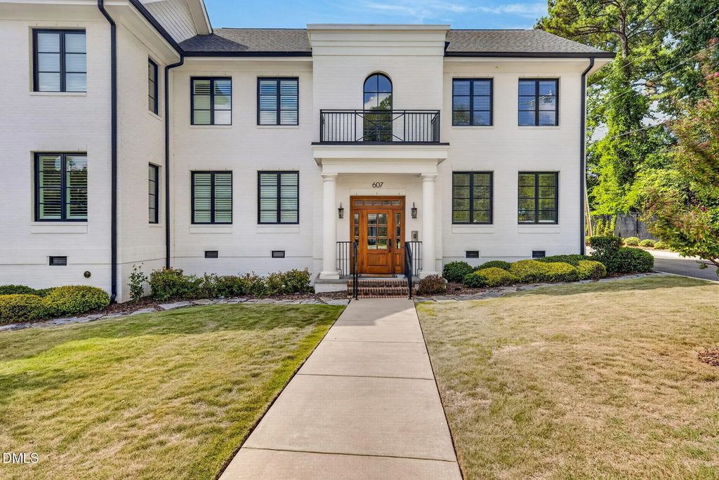 607 Smedes Place B, Raleigh