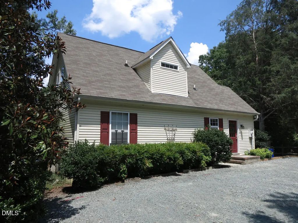 320 Davie Road, Carrboro