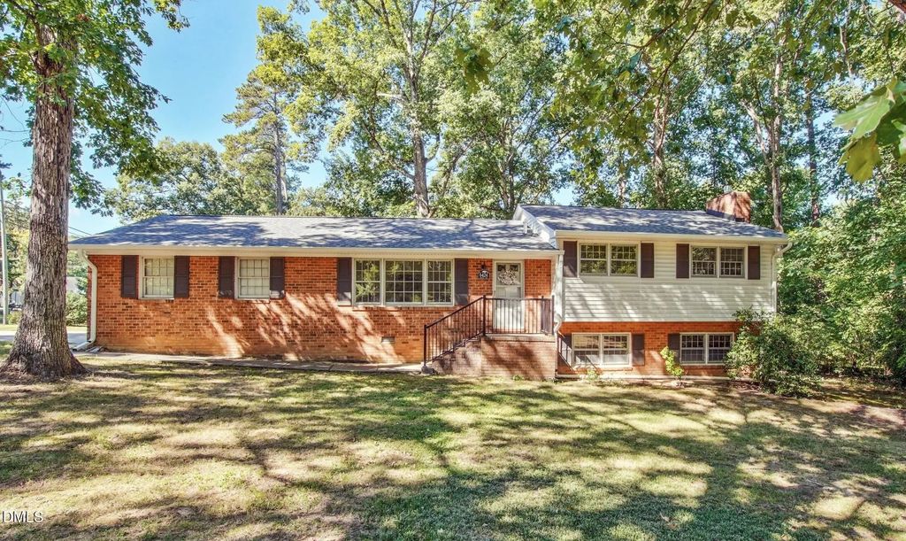 6424 Amhurst Road, Durham