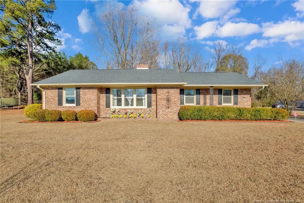 405 West Road, Lumberton