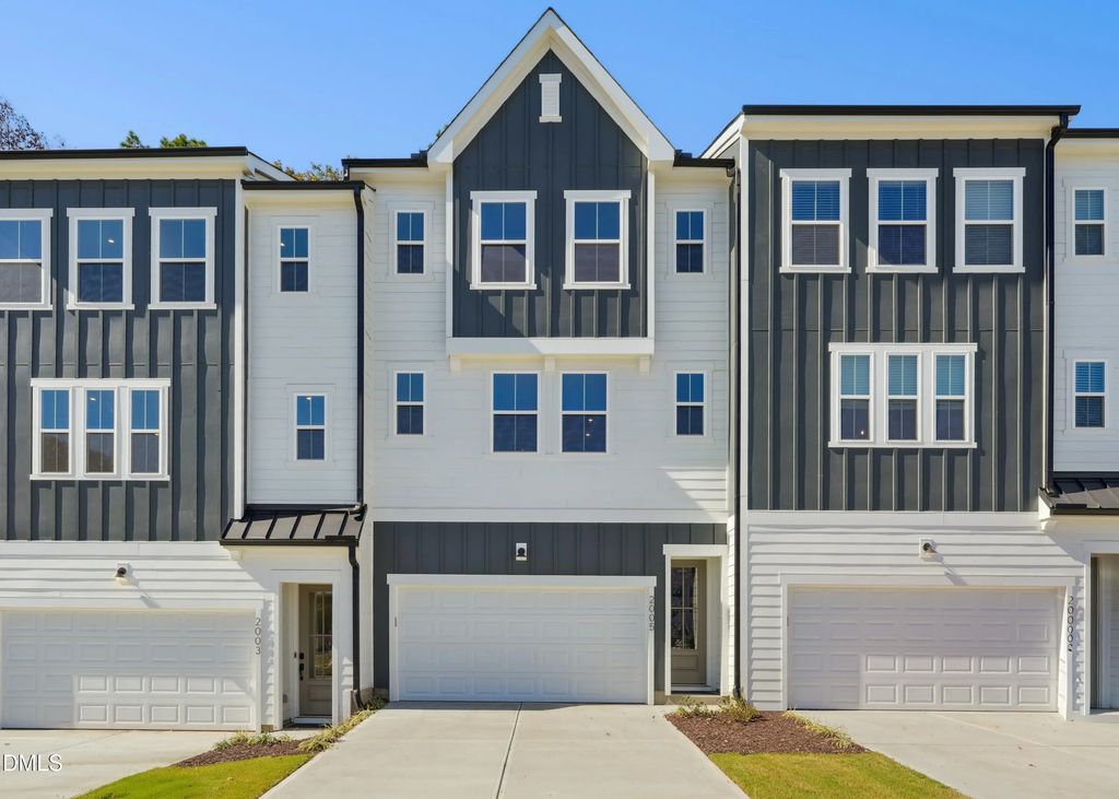 2005 Trident Maple Lane, Chapel Hill