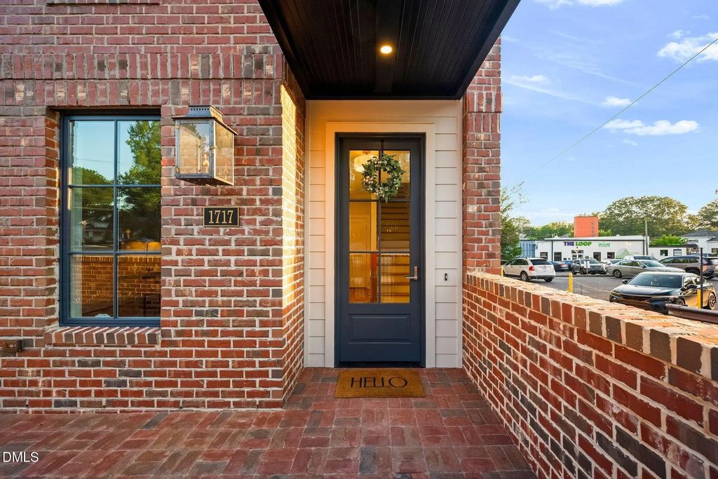 1717 W Club Boulevard, Durham