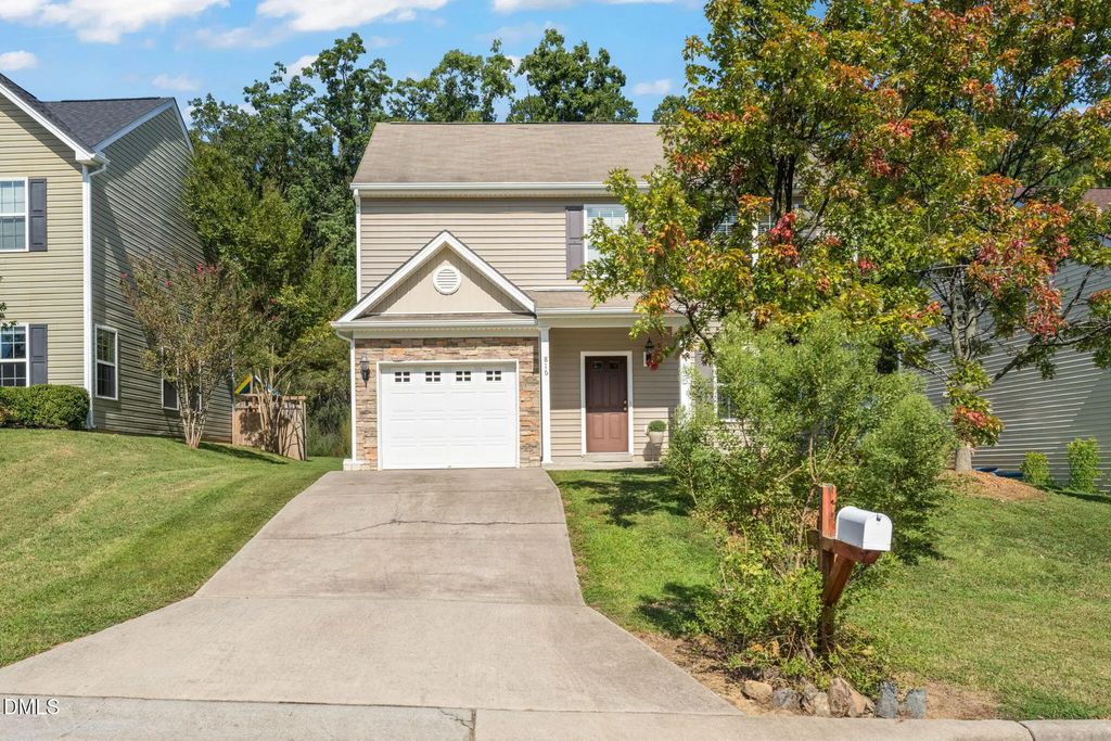 816 Woodside Park Lane, Durham