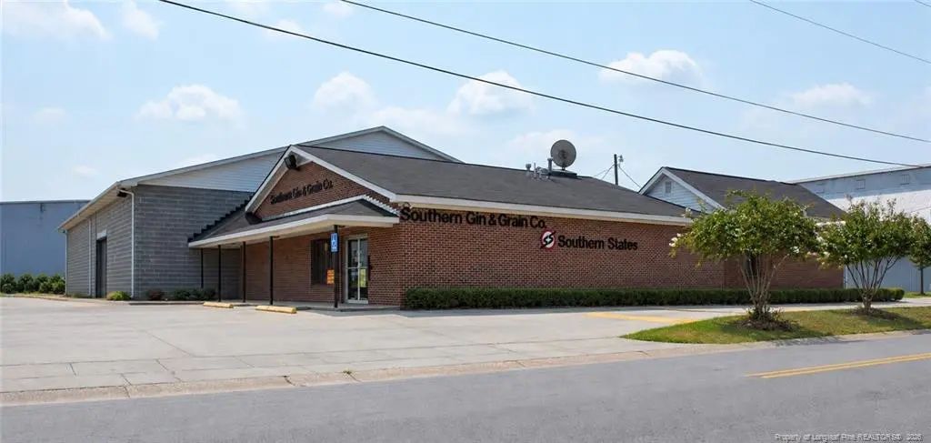 121 S C Street, Fayetteville