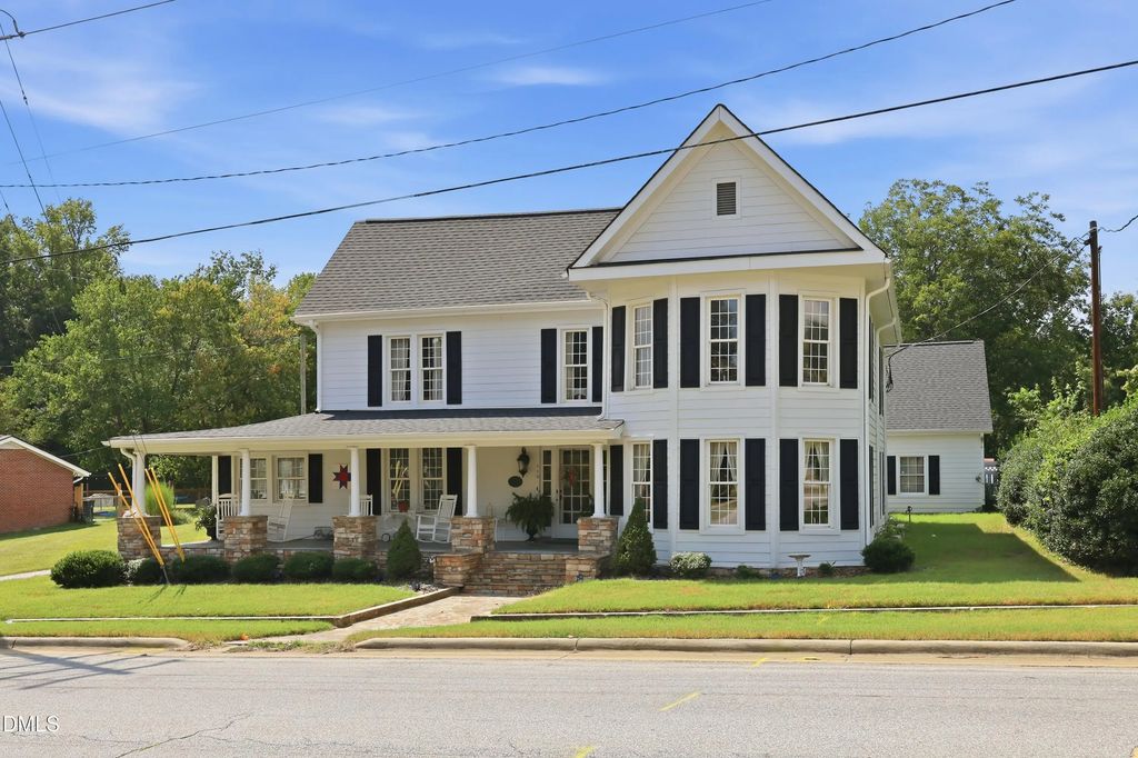119 N College Street, Youngsville