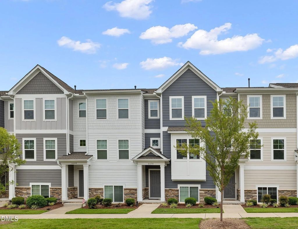 6638 Perry Creek Road, Raleigh