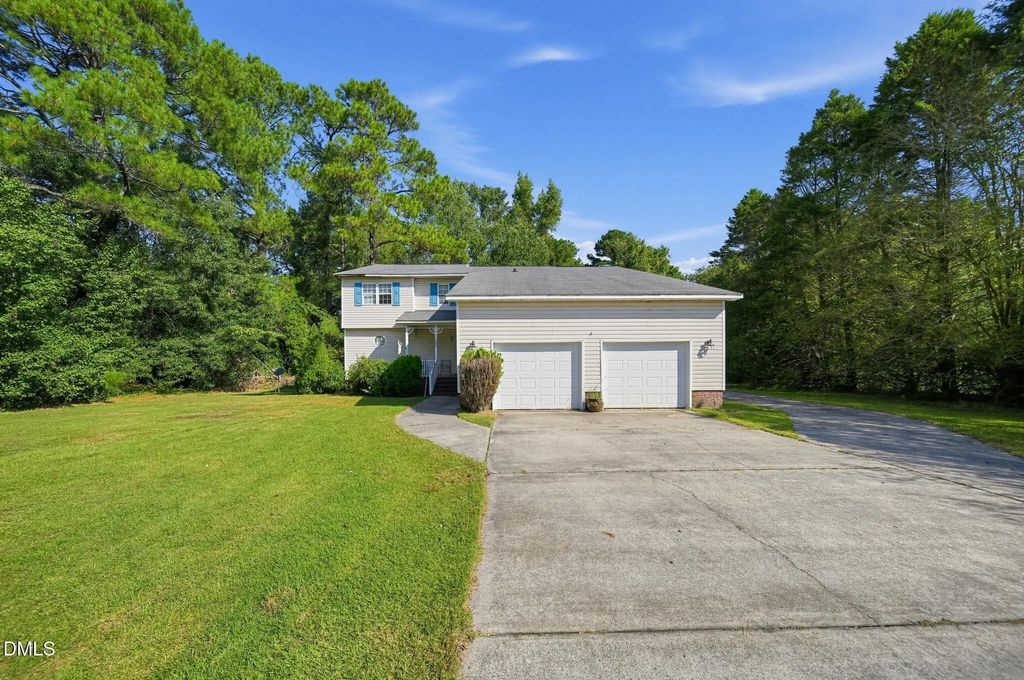 1800 Haskett Road, Kinston