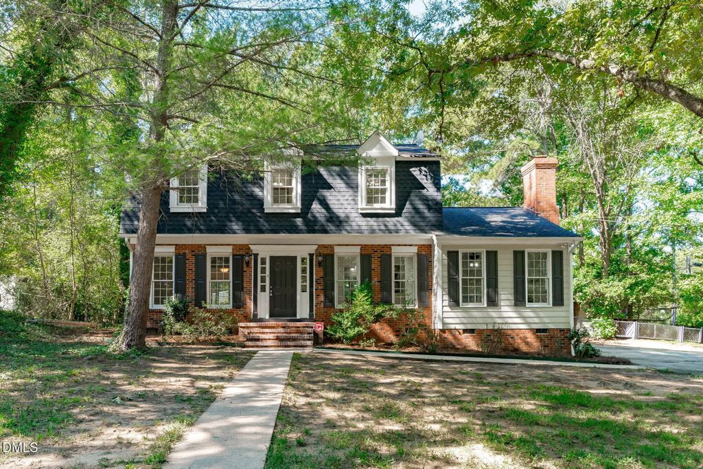 600 Churchill Drive, Chapel Hill