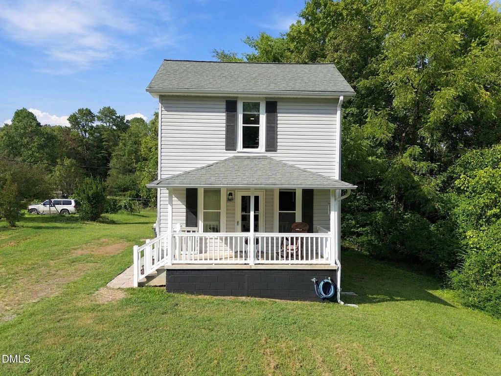507 River Street, Haw River