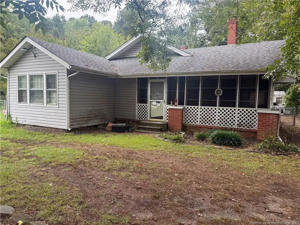 1916 Sapona Road, Fayetteville