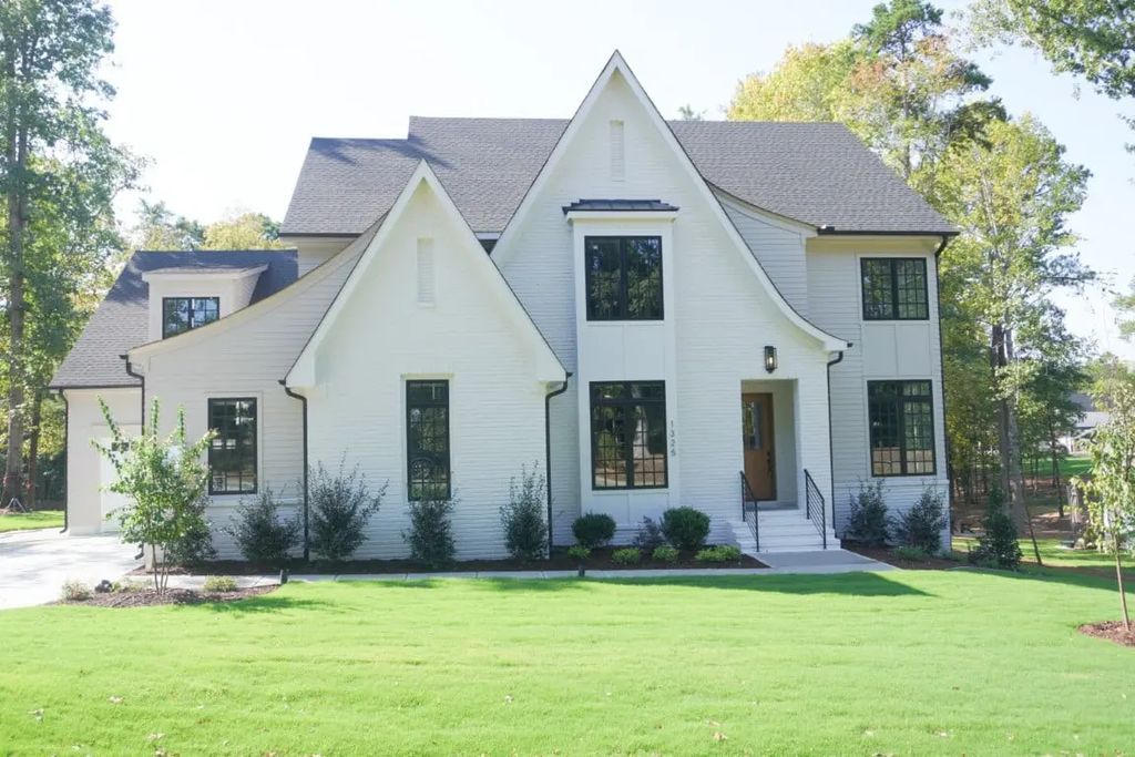 1325 Sanctuary Pond Drive, Raleigh