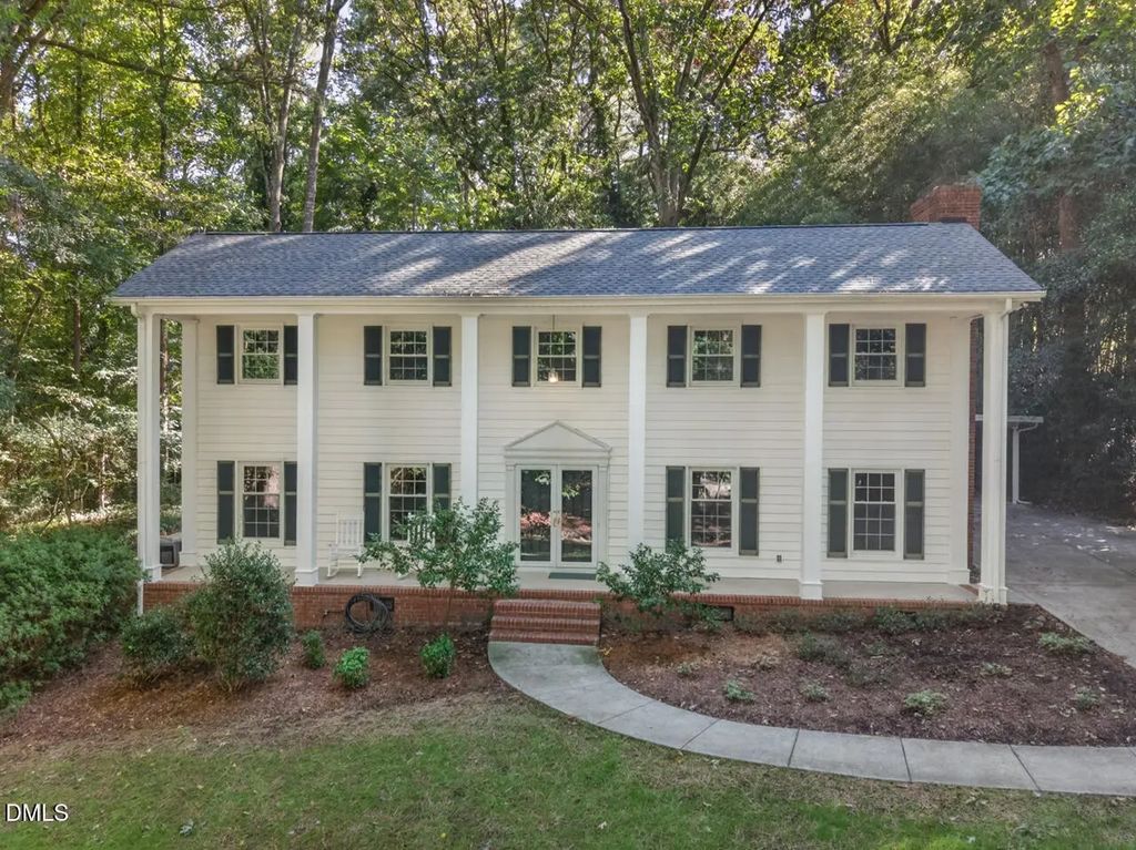 13 Winthrop Court, Durham