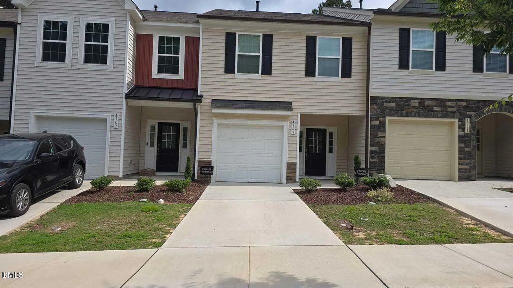 4729 Lord Fogelman Way, Raleigh