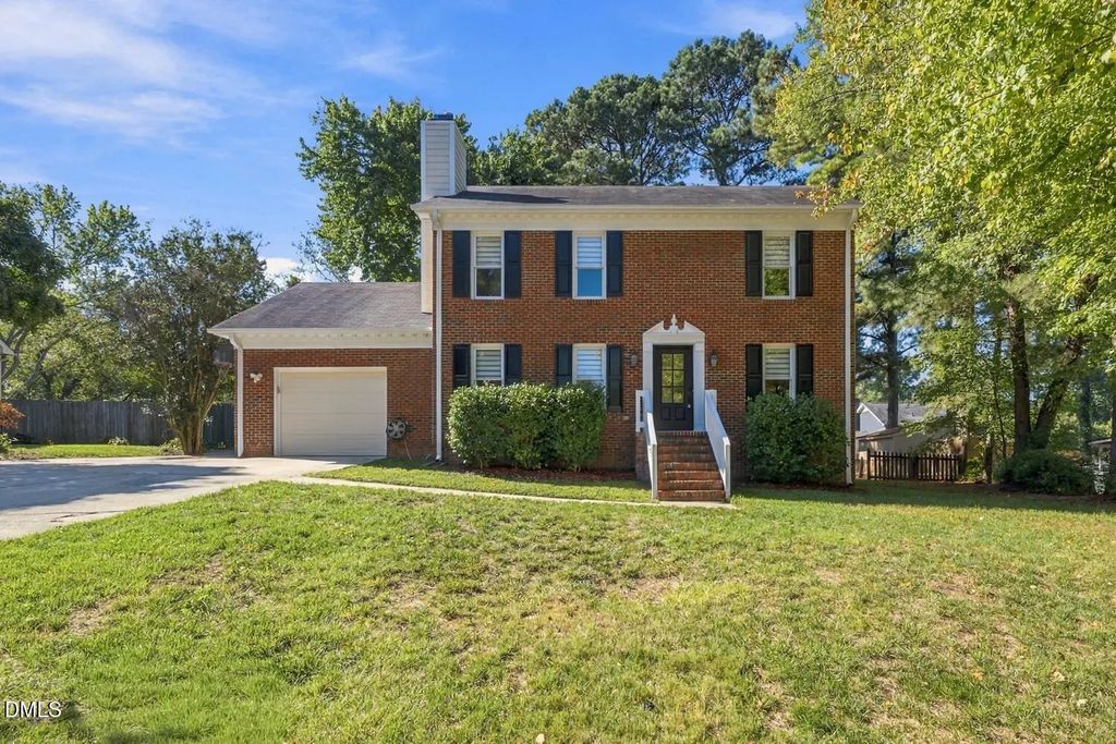105 Pinewood Drive, Apex