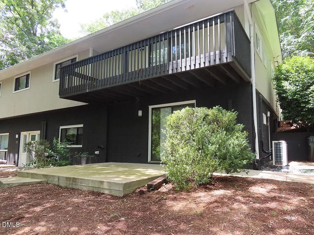 1000 Sparrow Trail B, Chapel Hill