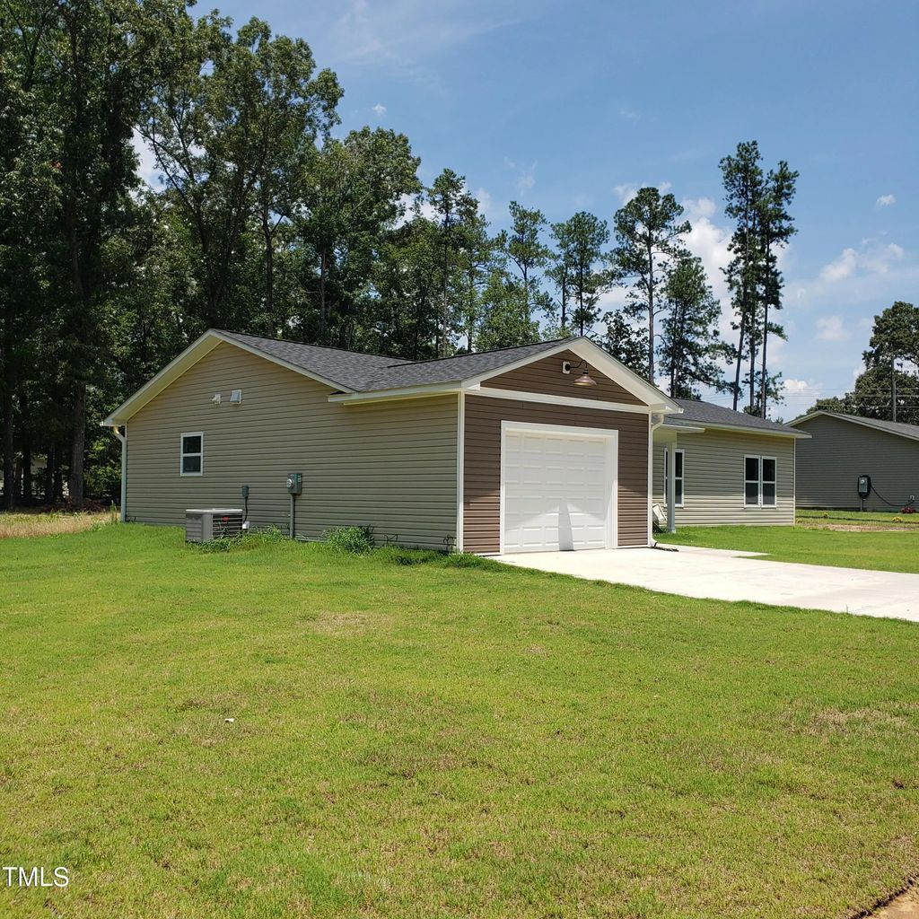 166 Marathon Lane, Fayetteville