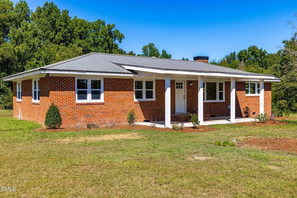 858 Maysville School Road, Mount Olive