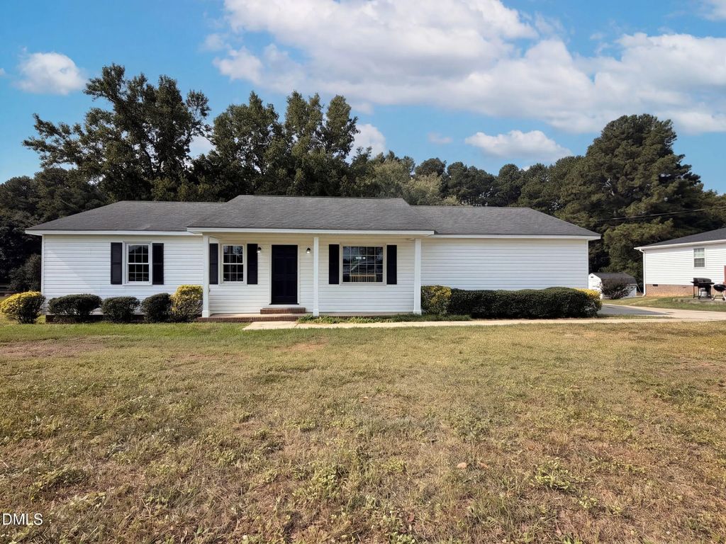 2615 Baileys Xrds Road, Benson