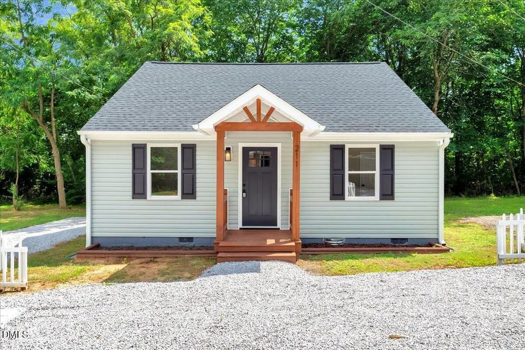 211 Williams Court, Warrenton