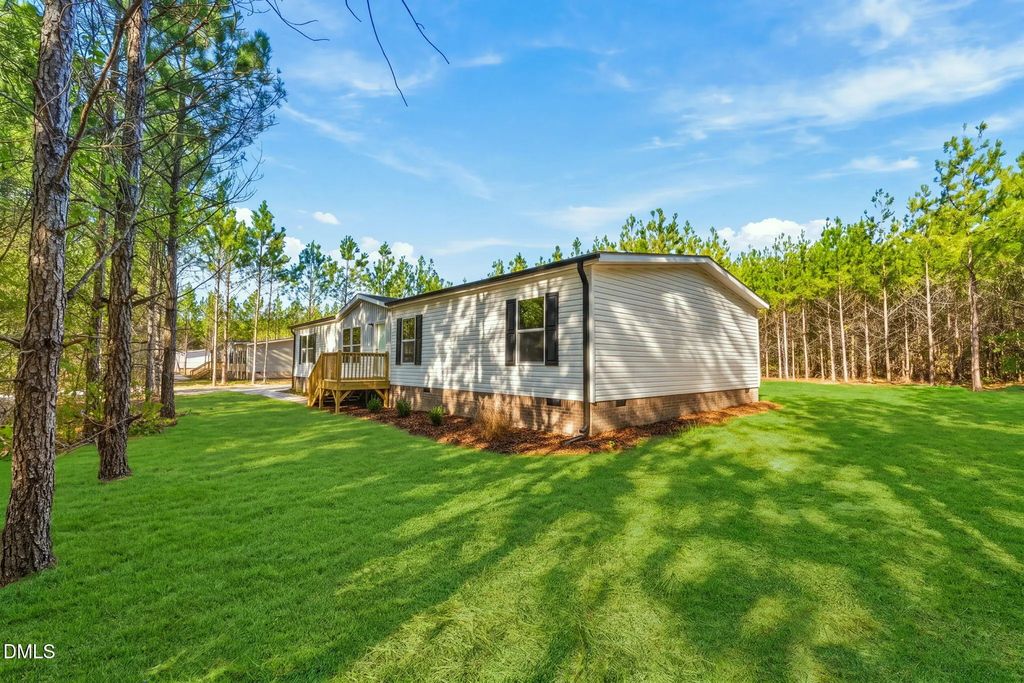 875 Windblow Road, Jackson Springs