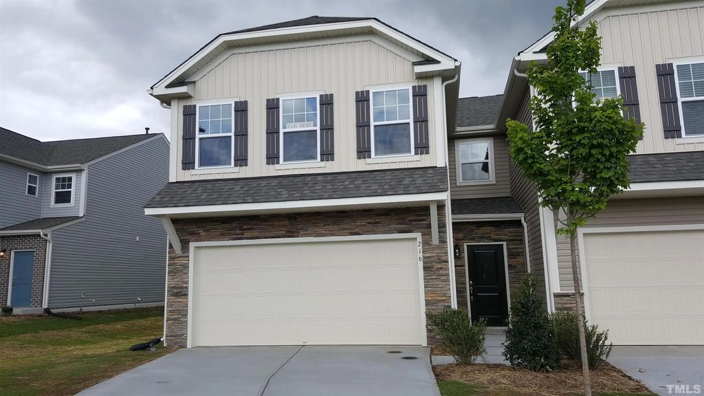216 Hamlet Place, Morrisville