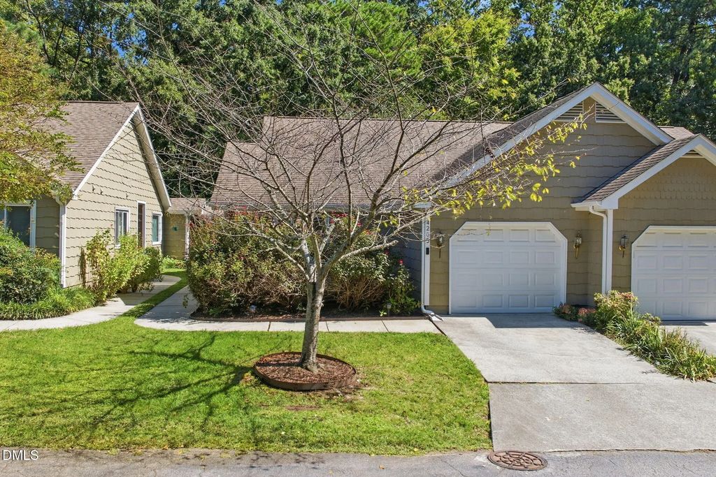 4205 Pin Oak Drive, Durham