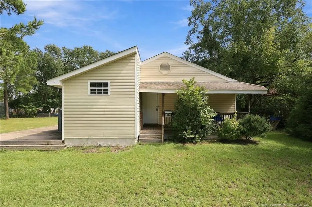 1443 Strickland Bridge Road, Fayetteville
