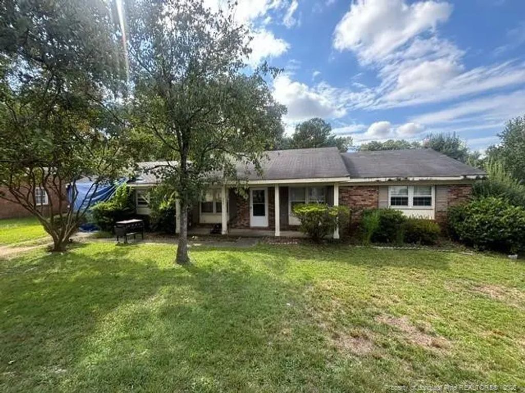 260 Murray Fork Drive, Fayetteville