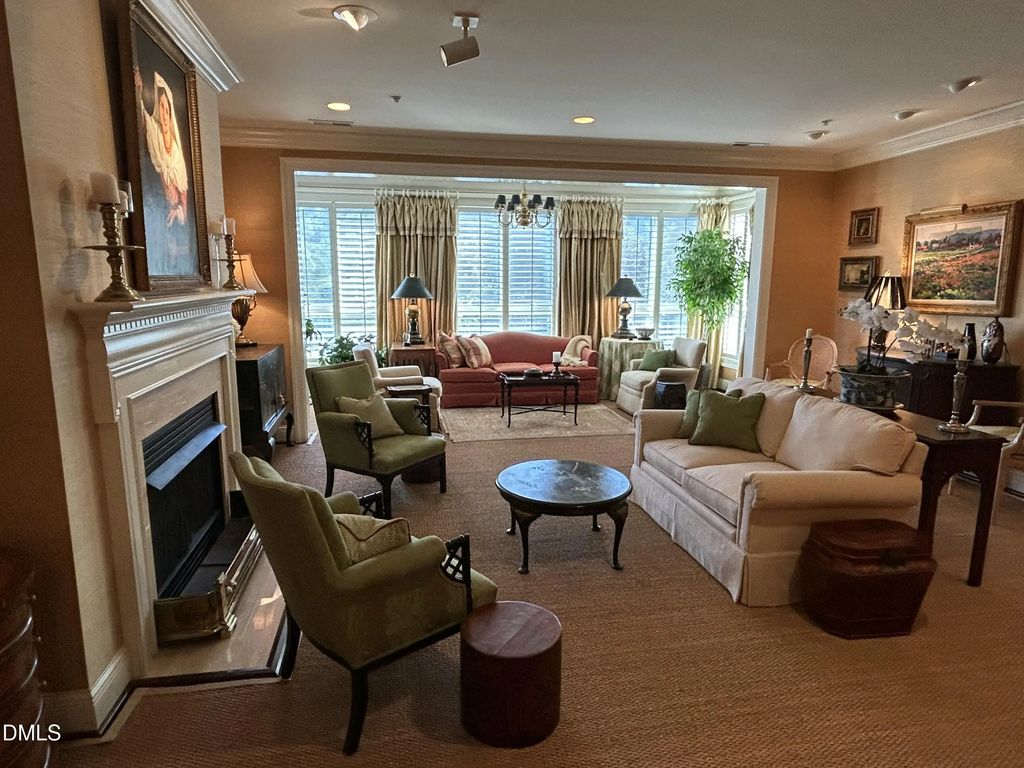 2801 Glenwood Gardens Lane 205, Raleigh