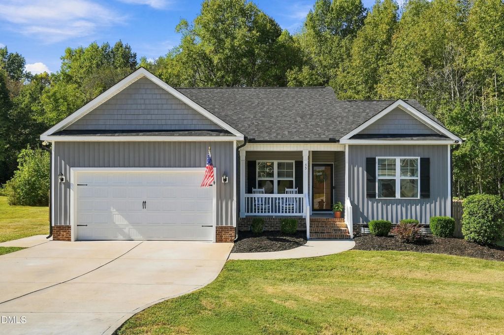 55 Blackburn Court, Angier