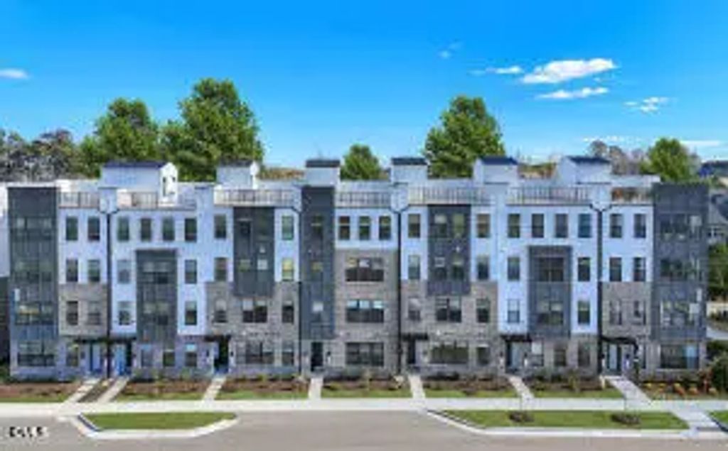 1305 Granholm Road 303, Cary