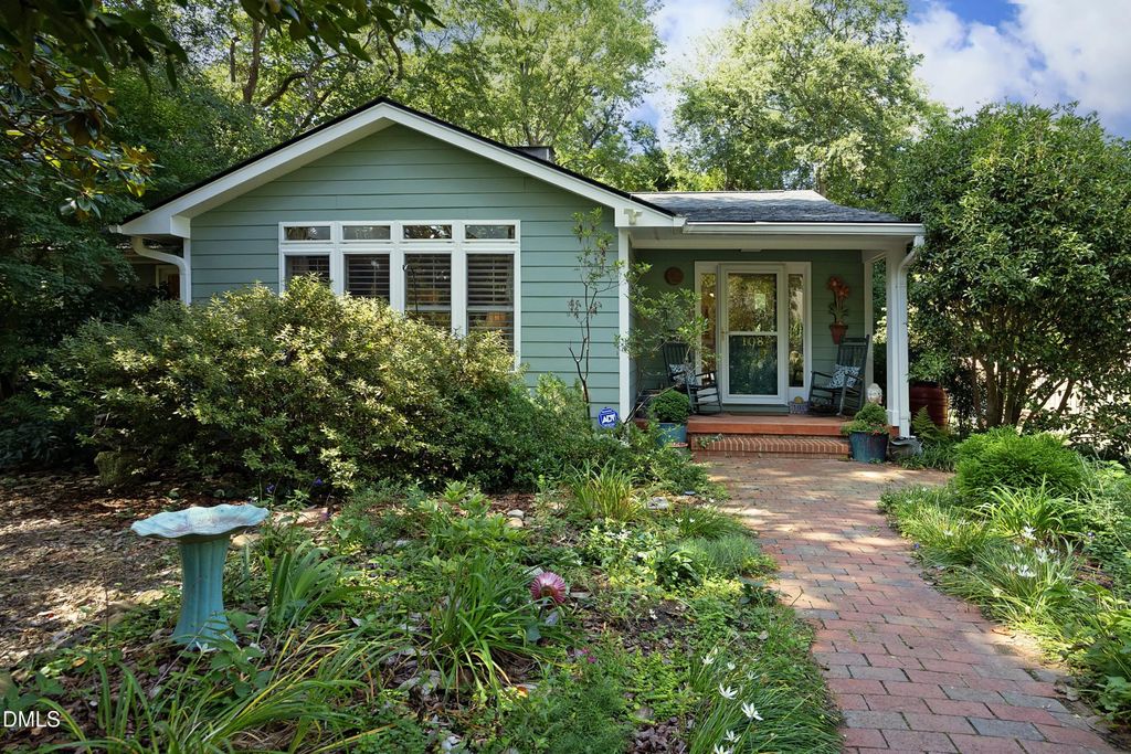 108 Jones Street, Chapel Hill