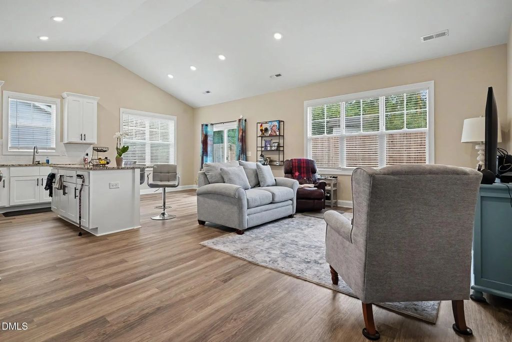 216 E College Street, Franklinton