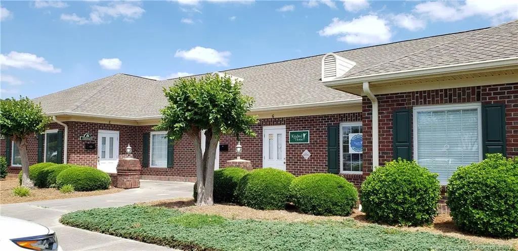 220 Wintergreen Drive F, Lumberton