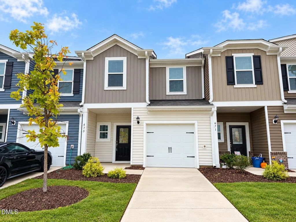 675 Rolling Fields Drive, Graham