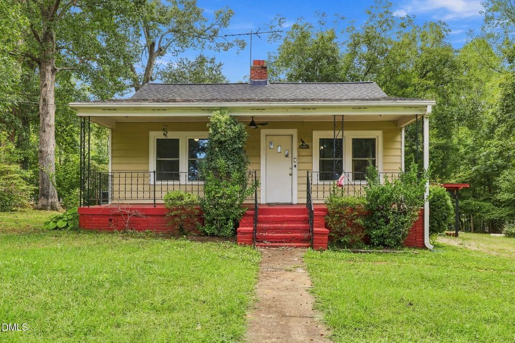 1415 Pointer Street, Roxboro