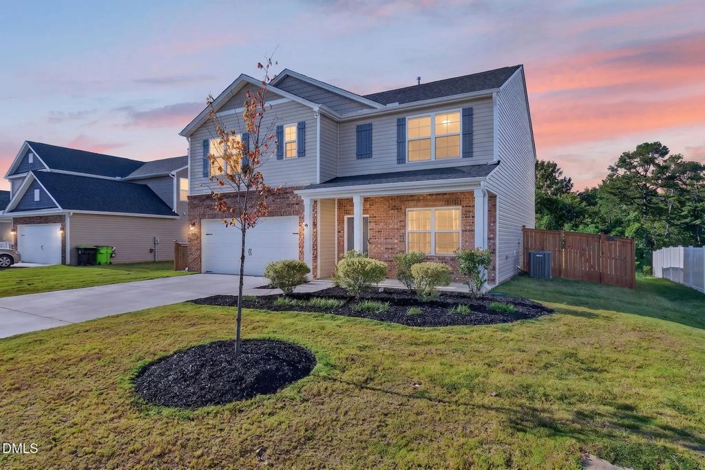 1033 Broadlands Way, Graham