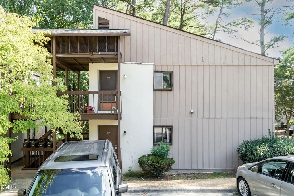 647 Pine Ridge Place, Raleigh