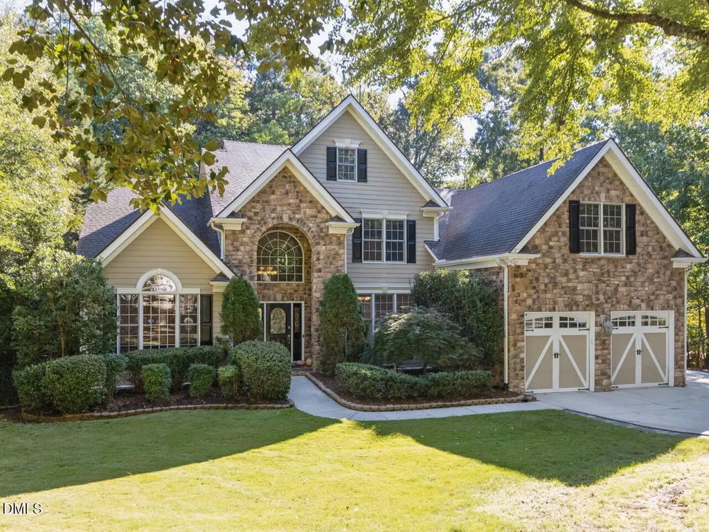8208 Last Oak Court, Raleigh