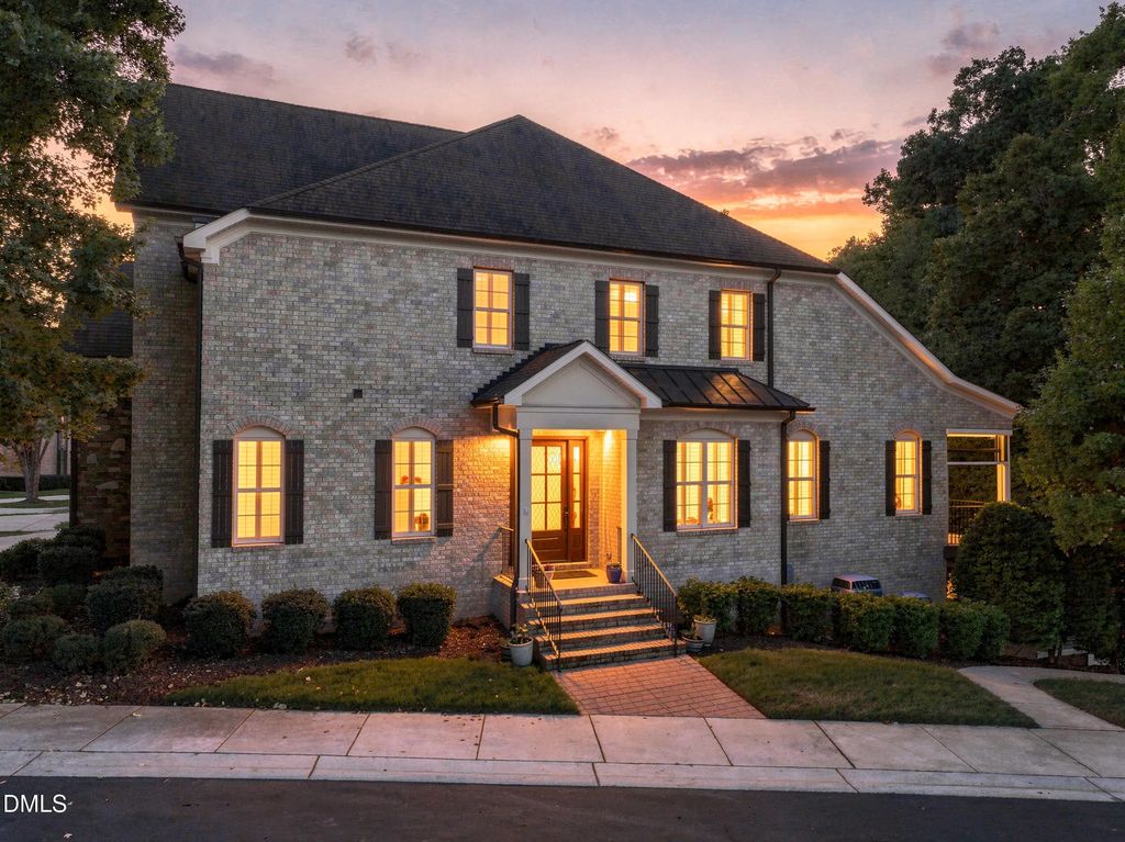 138 Arabella Court, Cary