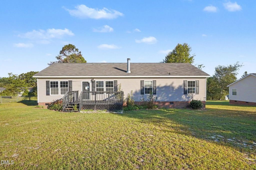 260 Prairie Lane, Lillington