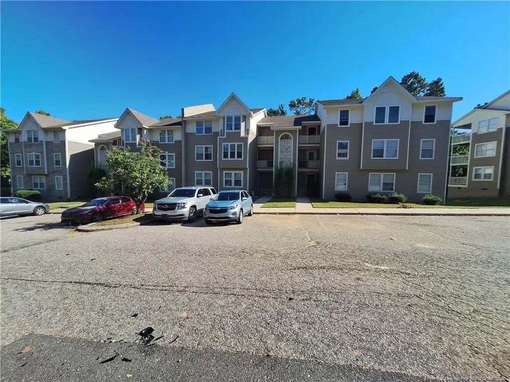 6744-2 Willowbrook, Fayetteville